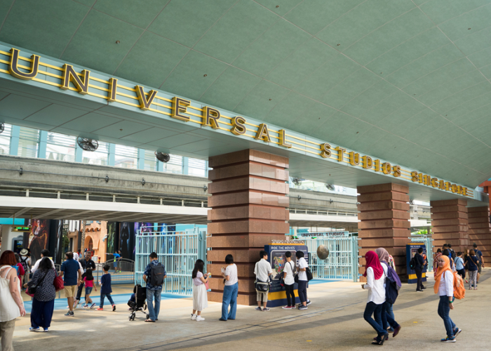 This is picture of Universal Studios in LA that represents a once in a lifetime thing to do in Los Angeles